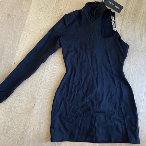 Black Asymmetrical Sleeveless Bodycon Mini Dress - Picture 3 of 6